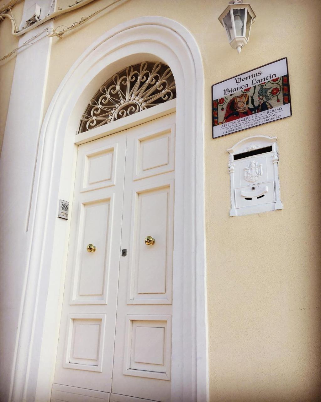 Hotel Domus Bianca Lancia Manfredonia Exterior foto